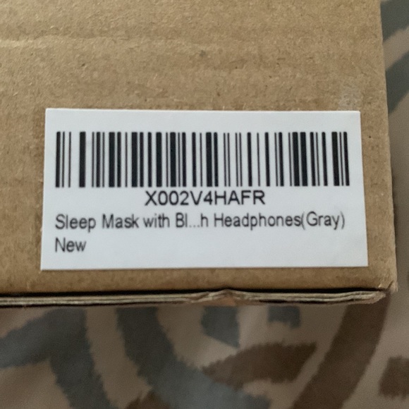 Sleep Mask with blue tooth headphones - Picture 2 of 2